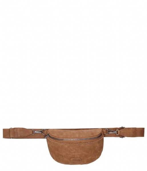 Lisa Camel 3 Lisa Camel