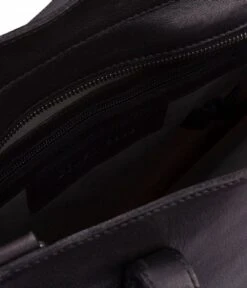 Cowboysbag Laptop Bag Babell 15.6 Inch Black 11 Cowboysbag Laptop Bag Babell 15.6 Inch Black -Beroemde Bagage Winkel Cowboysbag 3307 laptopbagBabell black 4201 600