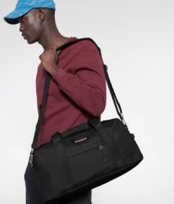 Eastpak Compact Plus Black -Beroemde Bagage Winkel Eastpak EK00077D 008 2 600