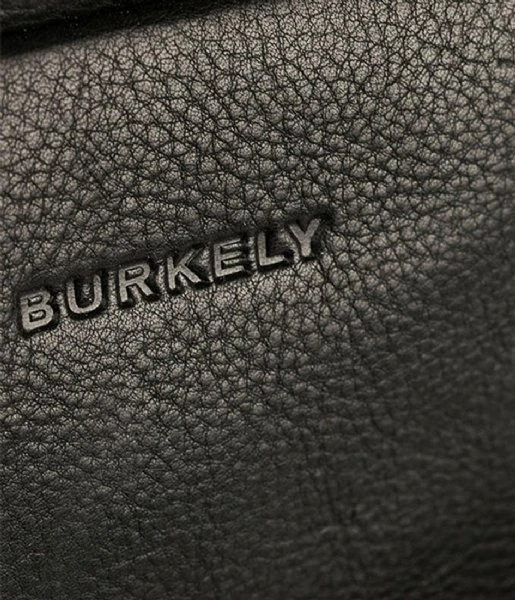 BURKELY Antique Avery Laptopsleeve 13.3 Inch Zwart 7 BURKELY Antique Avery Laptopsleeve 13.3 Inch Zwart - Afbeelding 5