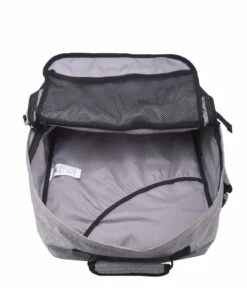 Classic Cabin Backpack 36 L 15.6 Inch Ice Grey 9 Classic Cabin Backpack 36 L 15.6 Inch Ice Grey -Beroemde Bagage Winkel cabinzero CZ171 Classic Cabin Backpack 36 L ice grey iside 600