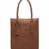 Carisma Laptop Shopper 15.6 Inch Cognac -Beroemde Bagage Winkel castelijn beerens carisma laptop shopper 15.6 inch laptop shopper cognac laptop shopper 729762 front 600