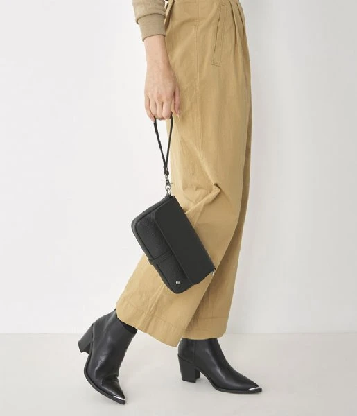 Babette Gesso Clutch Zwart 4 Babette Gesso Clutch Zwart - Afbeelding 2