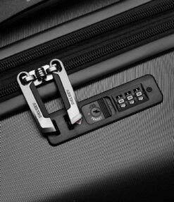 Delsey Air Armour 77cm Cabin Koffer Black -Beroemde Bagage Winkel delsey air20armour 00386682100T9 11 600