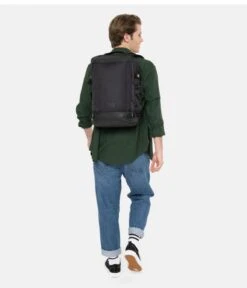 Eastpak Tecum Medium 15 Inch Connect Coat -Beroemde Bagage Winkel eastpak tecummedium rugzak connectcoat backpack 80w ek91d modelman 600