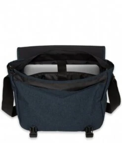 Eastpak Delegate + 17 Inch Triple Denim 11 Eastpak Delegate + 17 Inch Triple Denim -Beroemde Bagage Winkel ek00026e 26w alt002 uc108644 m 600