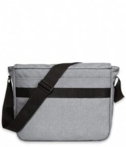 Eastpak Delegate + 17 Inch Sunday Grey -Beroemde Bagage Winkel ek00026e 363 alt003 uc108632 m 600