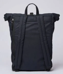 Sandqvist Siv 13 Inch Black With Black Leather 10 Sandqvist Siv 13 Inch Black With Black Leather -Beroemde Bagage Winkel sandqvist siv black back3 600
