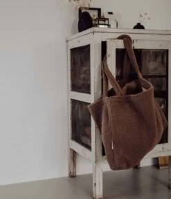 Teddy Mom Bag Brown -Beroemde Bagage Winkel studionoos browncunkyteddymombag luiertas brownchunkyteddy diaperbag model 600